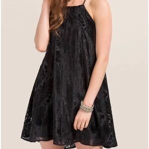 Francesca’s Collections Christiana velvet shift dress